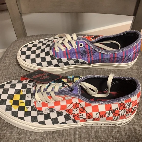 Stranger Things Vans - Surfer Boy Pizza Checkerboard Shoes - Picture 5 of 8